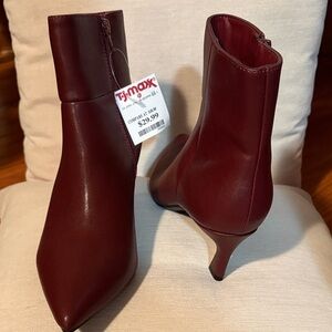 Elegant Burgundy Ankle Boots